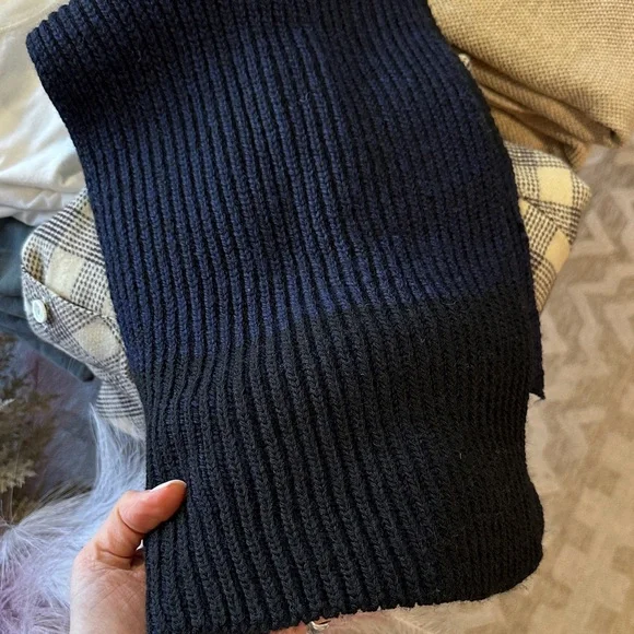 Black|Navy Knit Men's Scarf - Classic Ribbed Winter Knit - Picture 3 of 5